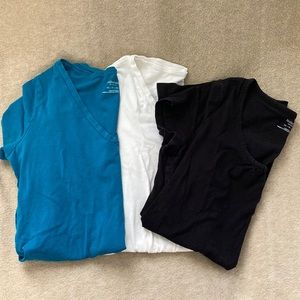 Motherhood Maternity basic shirts bundle